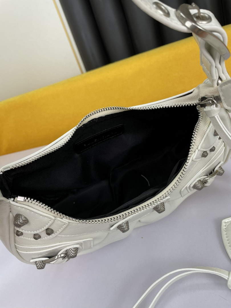 Balenciaga 700940210 Women's Neo Cagole Xs Handbag In White