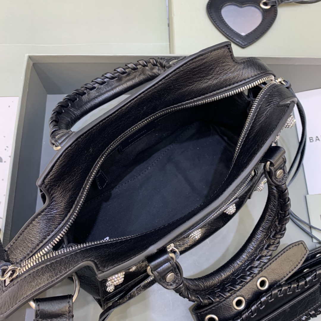Balenciaga 700940210B Neo Cagole City Handbag in black Arena Lambskin