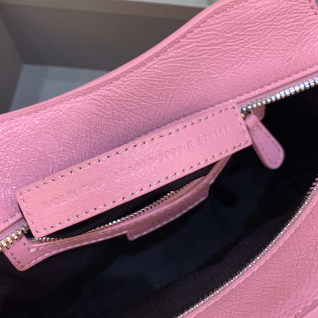 Balenciaga 700940210B Neo Cagole City Handbag in Pink Arena Lambskin