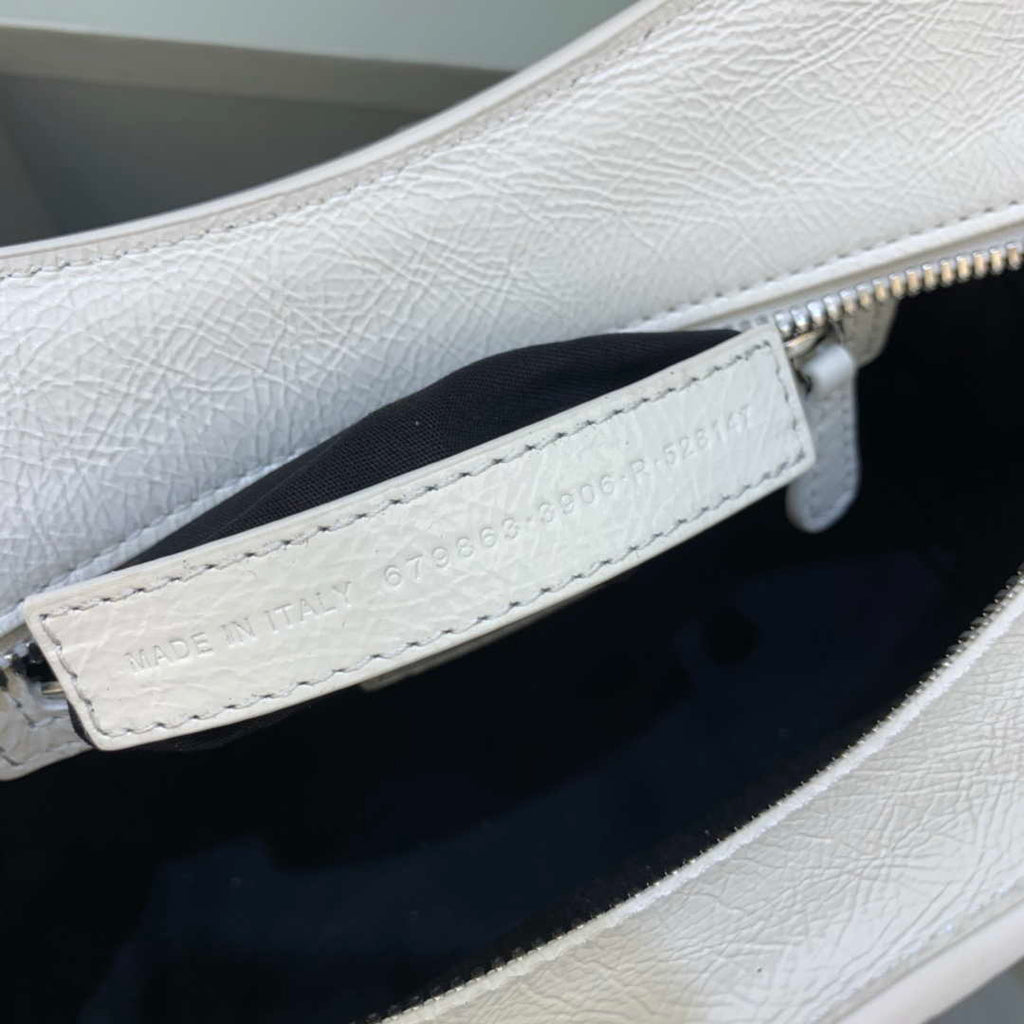 Balenciaga 700940210B Neo Cagole City Handbag in white Arena Lambskin