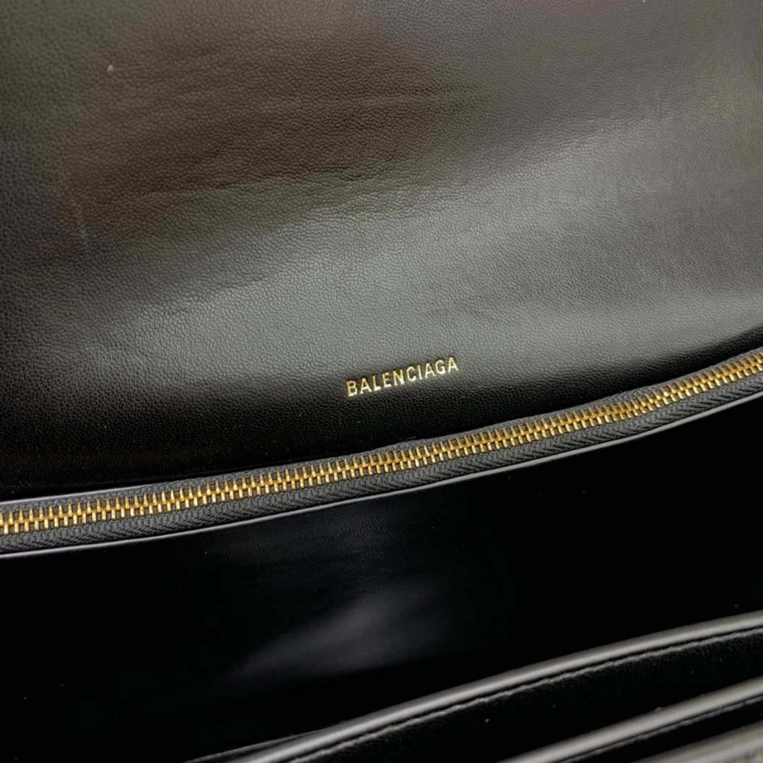 Balenciaga 716332210 Crush Large Chain Bag in Black crushed calfskin aged Gold
