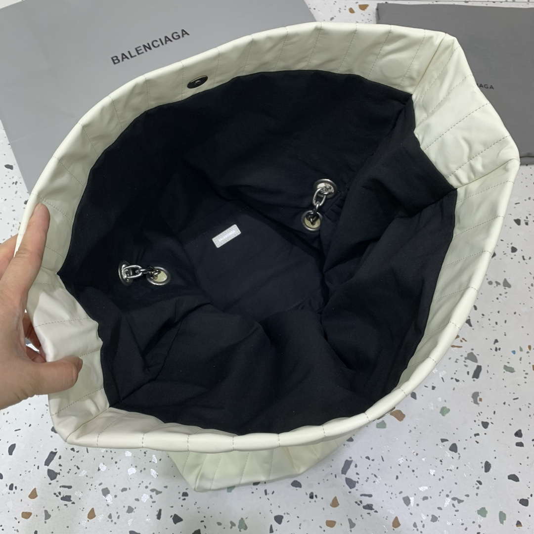 Balenciaga 7816722 Women's Monaco Large Bag Quilted in White