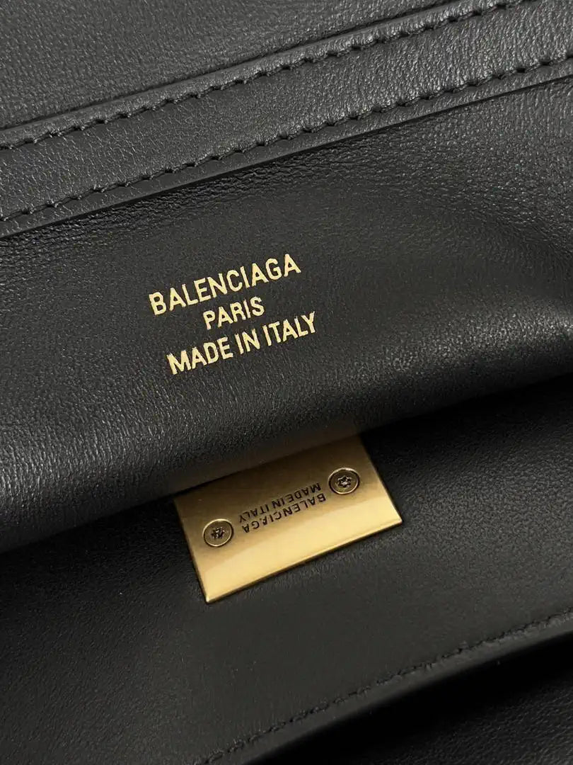 Balenciaga 7897442 Rodeo Handbag Large in Black smooth calfskin aged-Gold