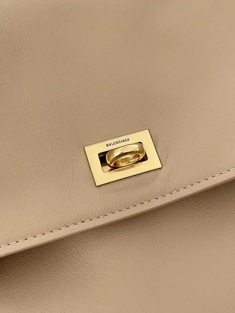 Balenciaga 7897442 Rodeo Handbag Large in Apricot smooth calfskin aged-Gold