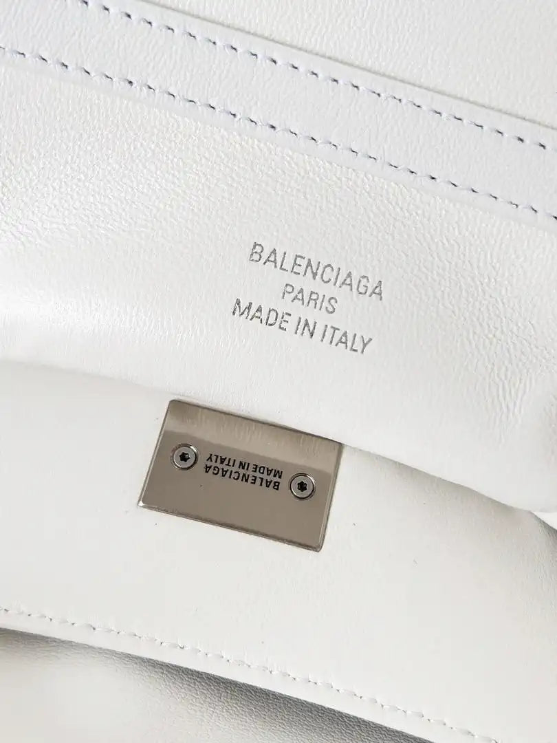 Balenciaga 7897442 Rodeo Handbag Large in White smooth calfskin aged-Silver