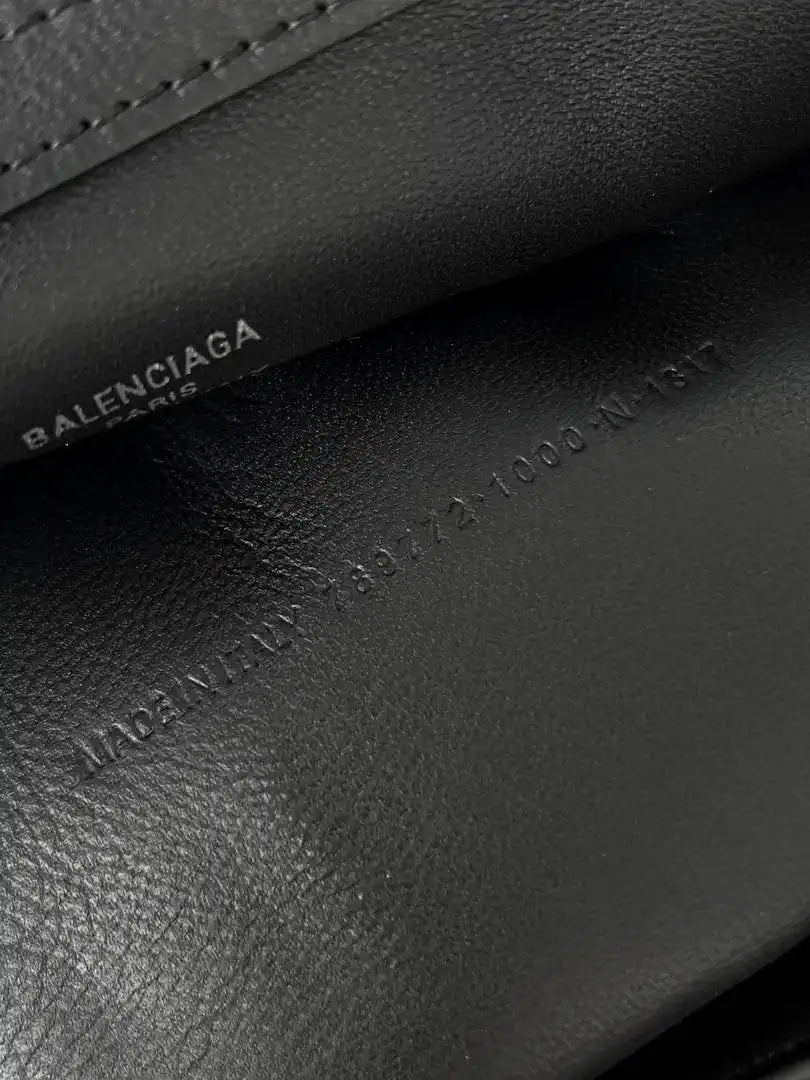 Balenciaga 7897722 Rodeo Handbag Medium in black smooth calfskin aged-Silver