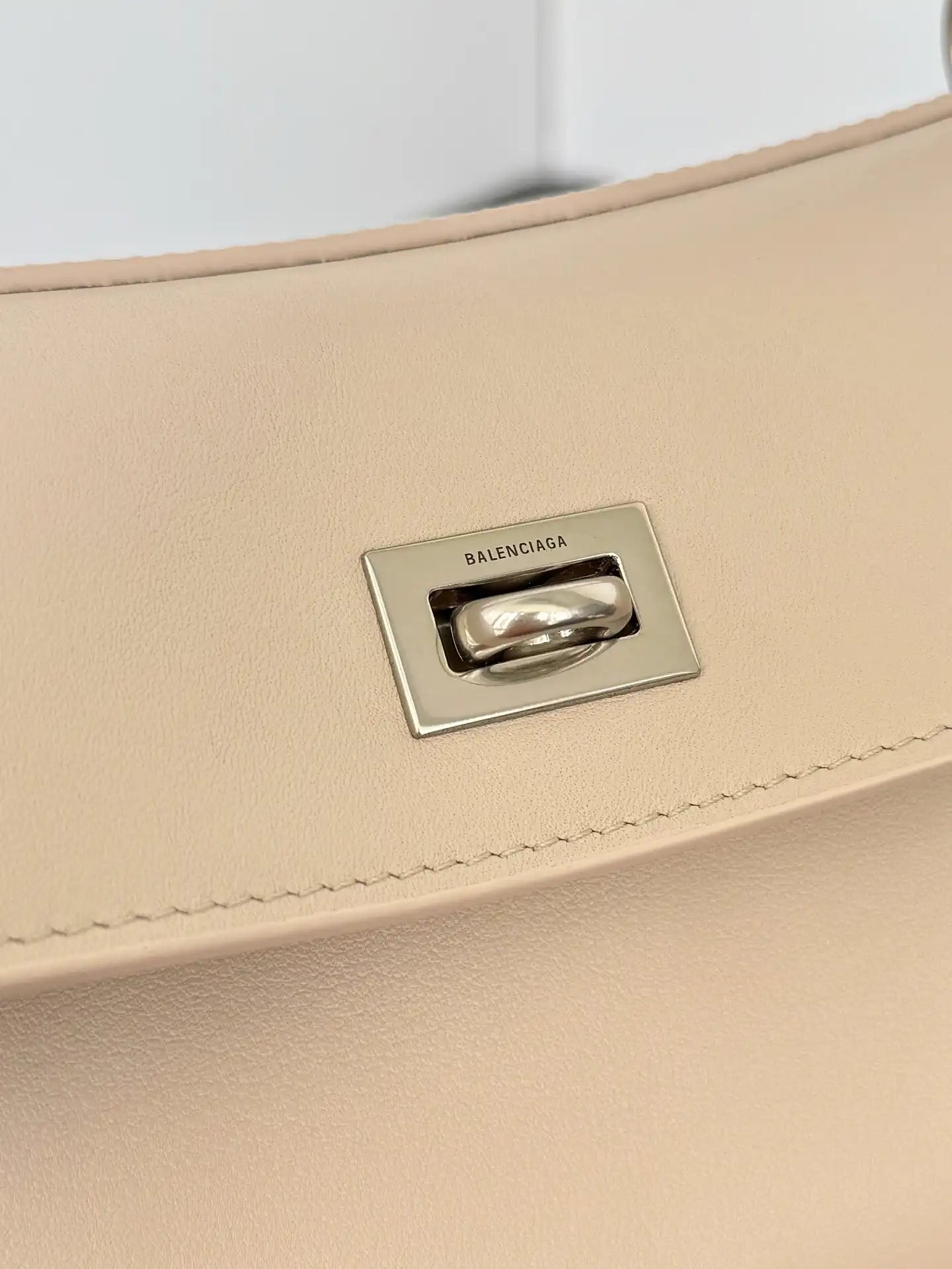 Balenciaga 7897792 Rodeo Handbag Small in Beige smooth calfskin  aged-Silver
