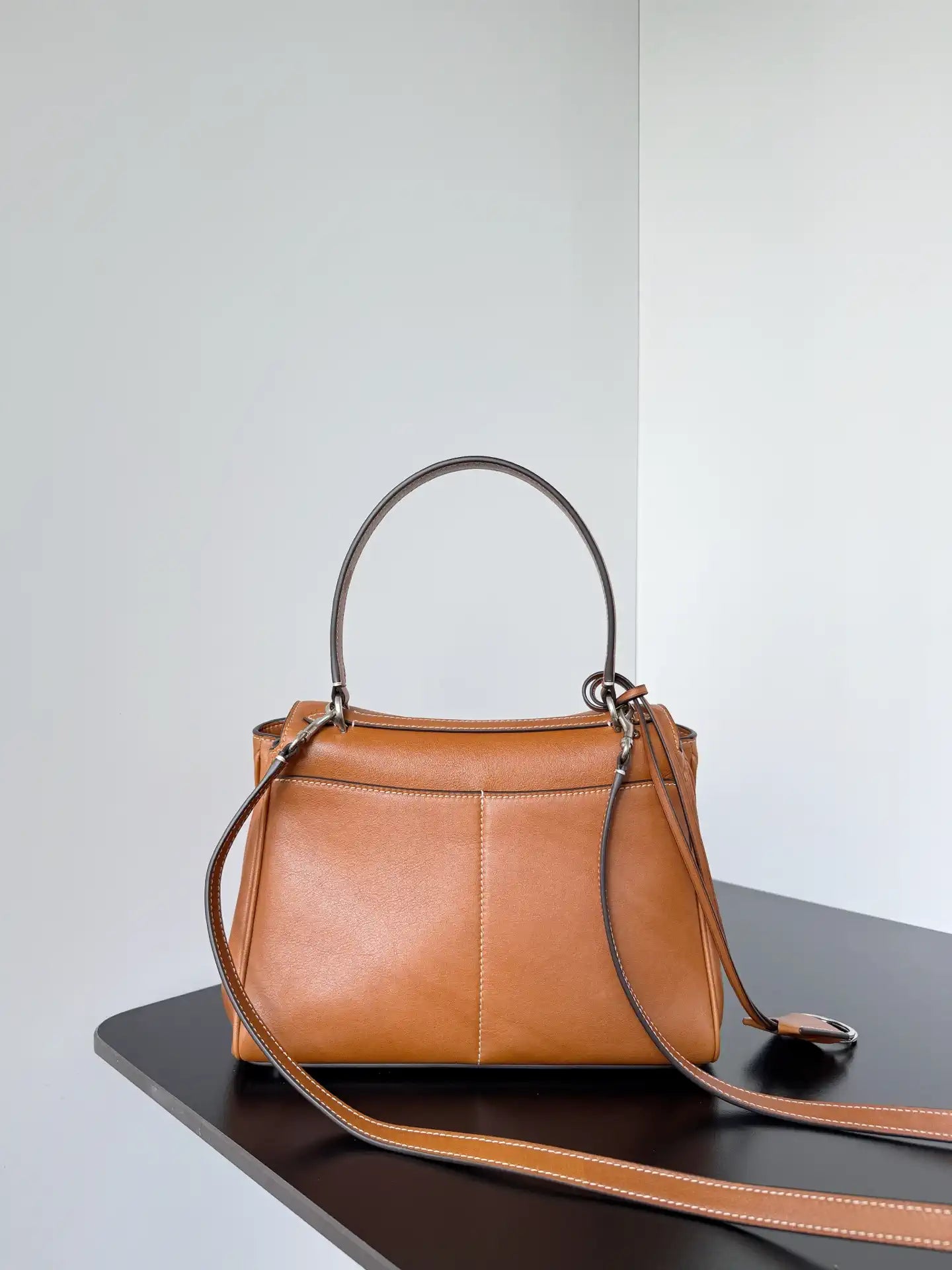 Balenciaga 7897792 Rodeo Handbag Small in Gold Brown smooth calfskin  aged-Silver