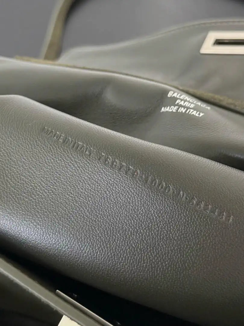 Balenciaga 7897792 Rodeo Handbag Small in Green Suede aged-Silver