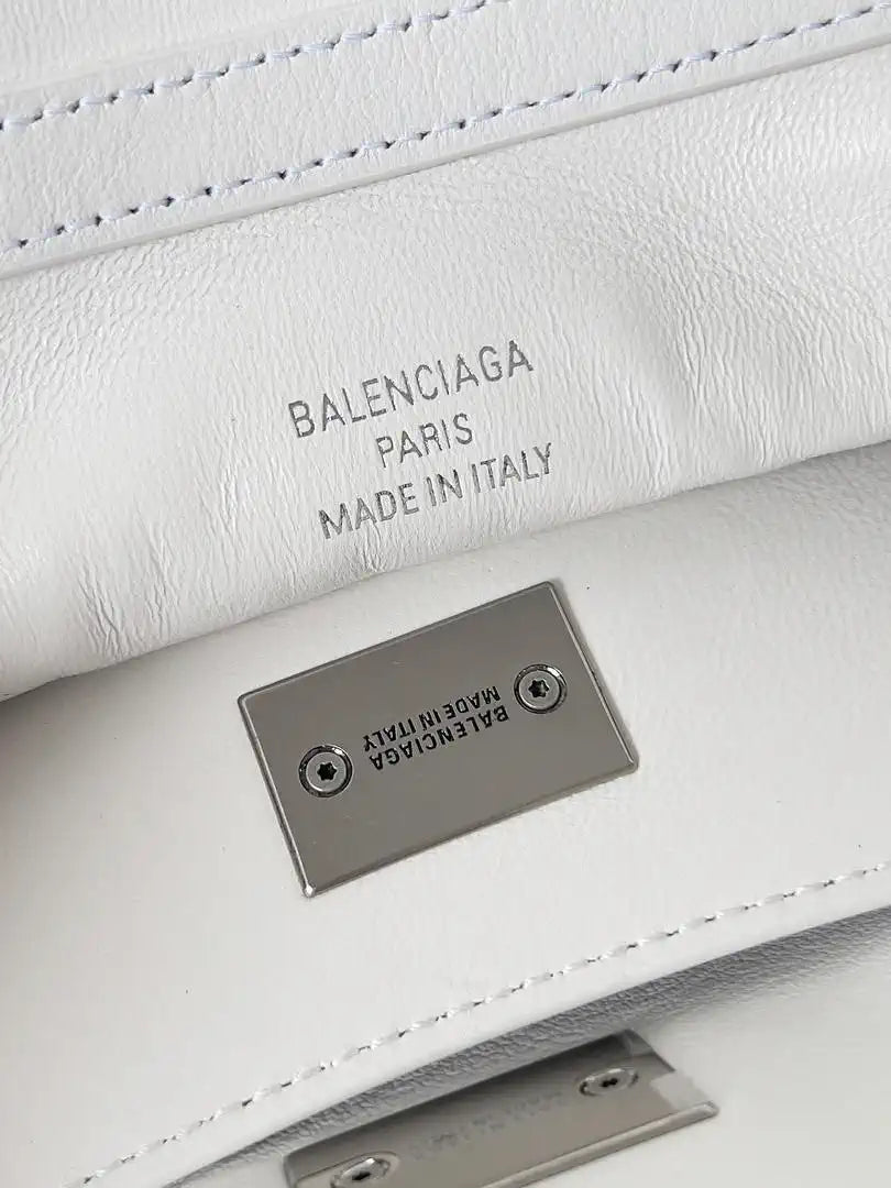 Balenciaga 7897792 Rodeo Handbag Small in White smooth calfskin  aged-Silver