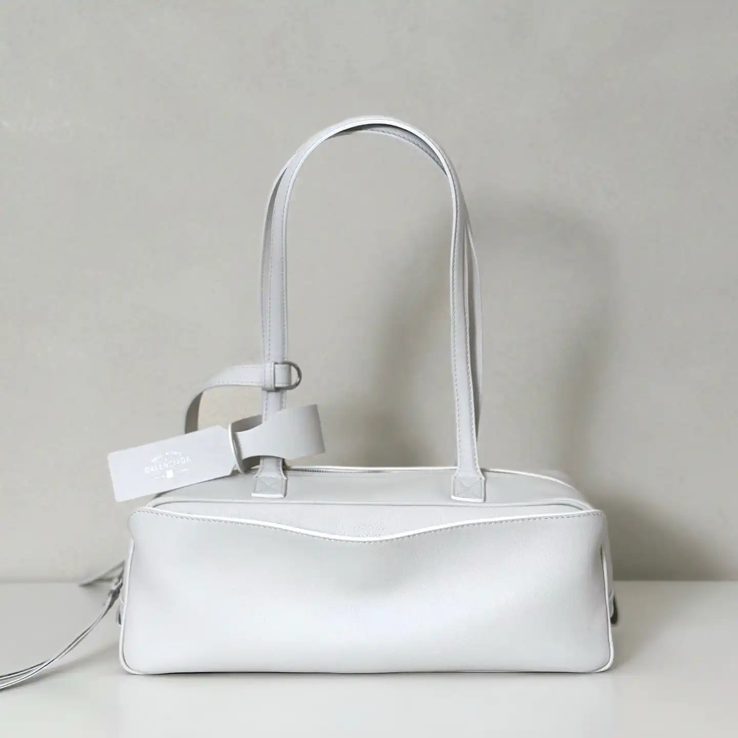 Balenciaga 8264252 Carrie Bowling Bag in White calfskin aged-gold hardware