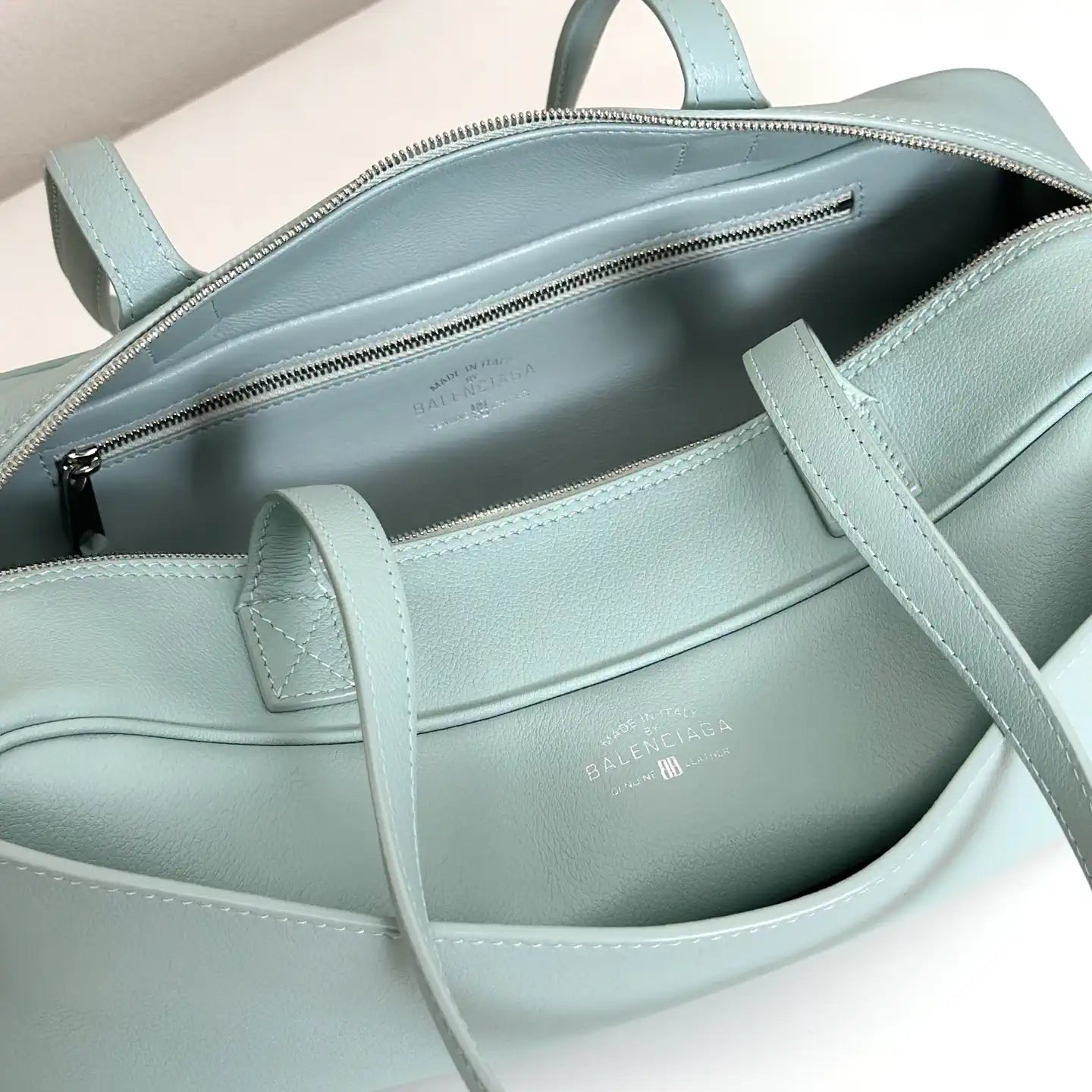 Balenciaga 8264252 Carrie Bowling Bag in Blue calfskin aged-gold hardware