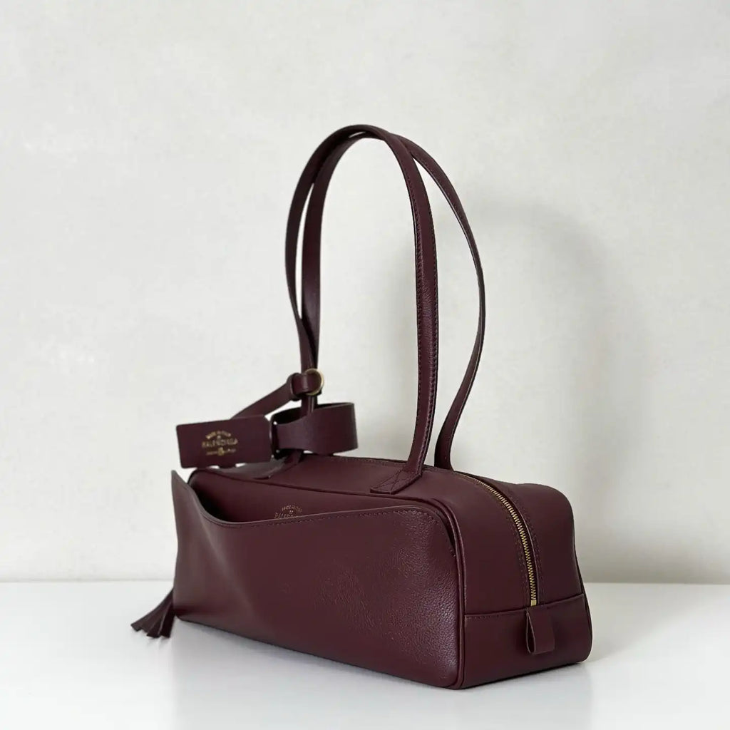 Balenciaga 8264252 Carrie Bowling Bag in Red calfskin aged-gold hardware