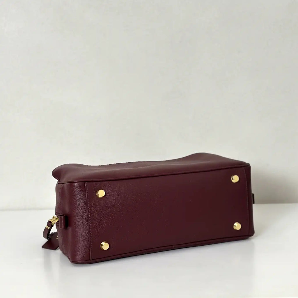 Balenciaga 8264252 Carrie Bowling Bag in Red calfskin aged-gold hardware