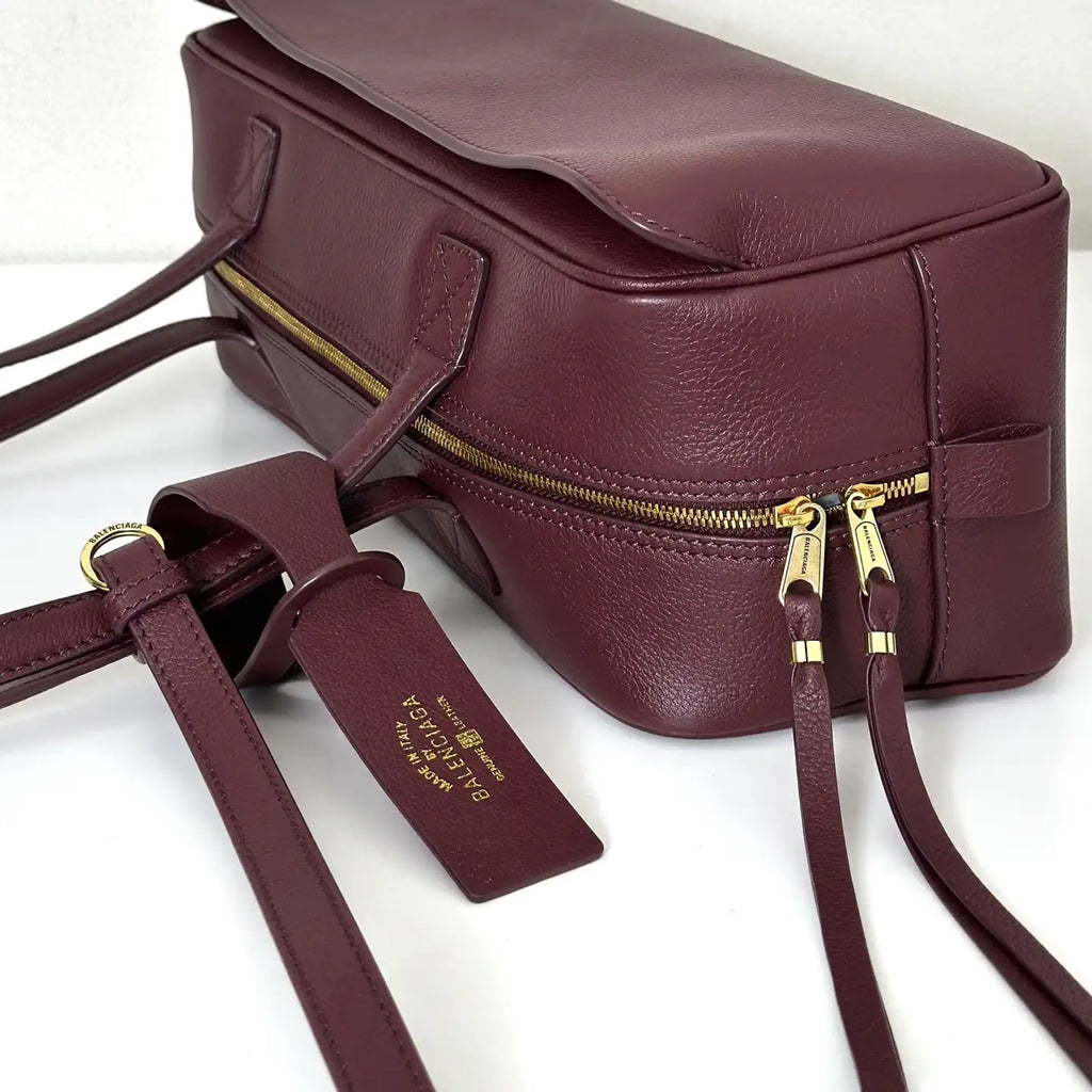 Balenciaga 8264252 Carrie Bowling Bag in Red calfskin aged-gold hardware