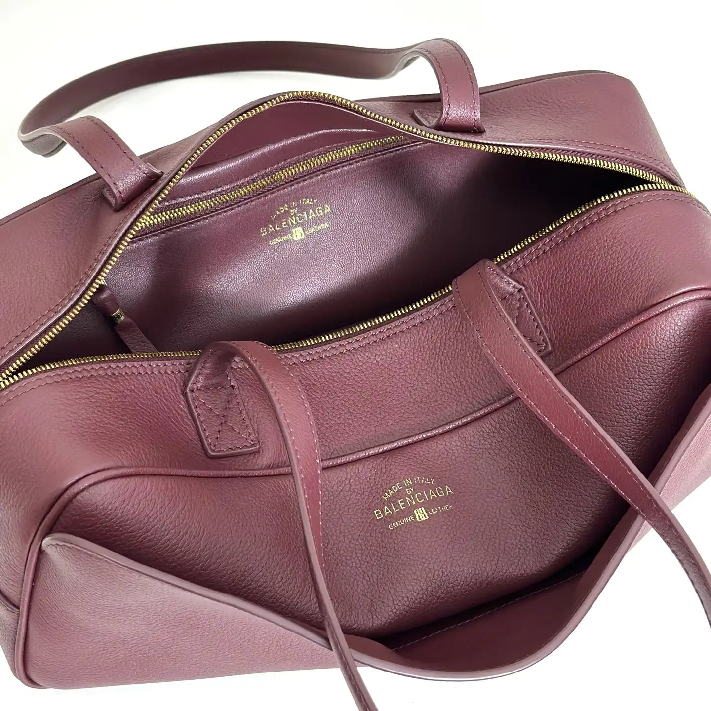 Balenciaga 8264252 Carrie Bowling Bag in Red calfskin aged-gold hardware