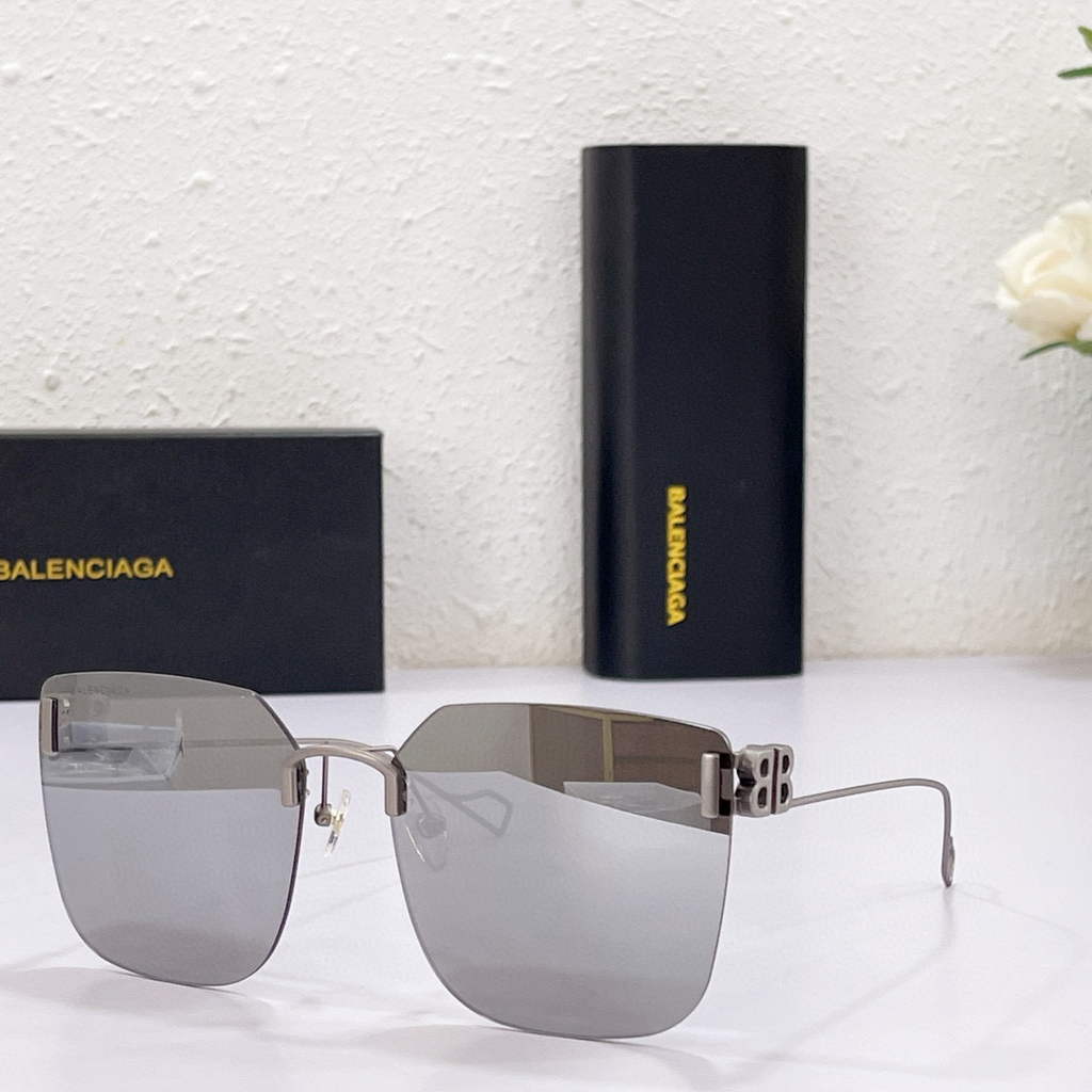 Balenciaga 628247 Dynasty Cat Sunglasses Weekend Butterfly Sunglasses B990152 - Default Title - View 1