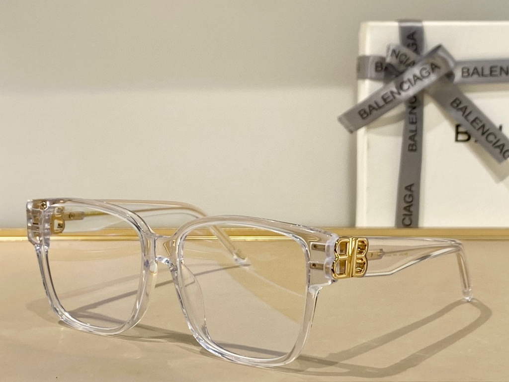 Balenciaga 628247 Dynasty Cat Sunglasses Weekend Butterfly Sunglasses B990173 - Default Title - View 1