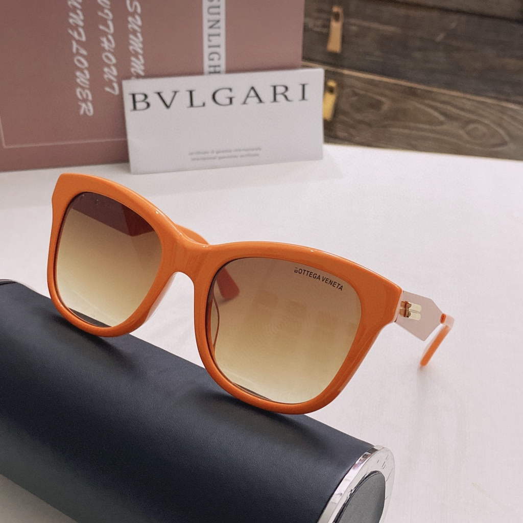 Balenciaga 628247 Dynasty Cat Sunglasses Weekend Butterfly Sunglasses B990201 - Default Title - View 1