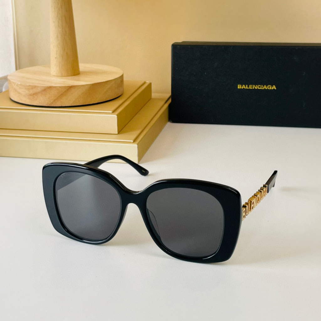 Balenciaga 628247 Dynasty Cat Sunglasses Weekend Butterfly Sunglasses B990226 - Default Title - View 1