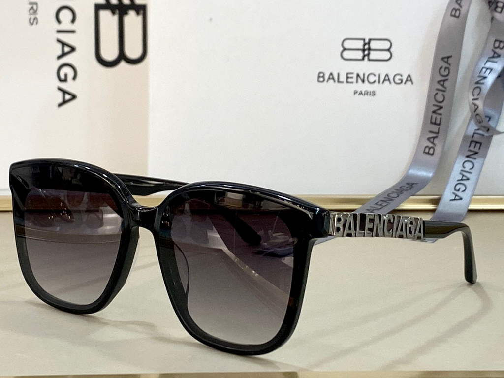 Balenciaga 628247 Dynasty Cat Sunglasses Weekend Butterfly Sunglasses B990237 - Default Title - View 1