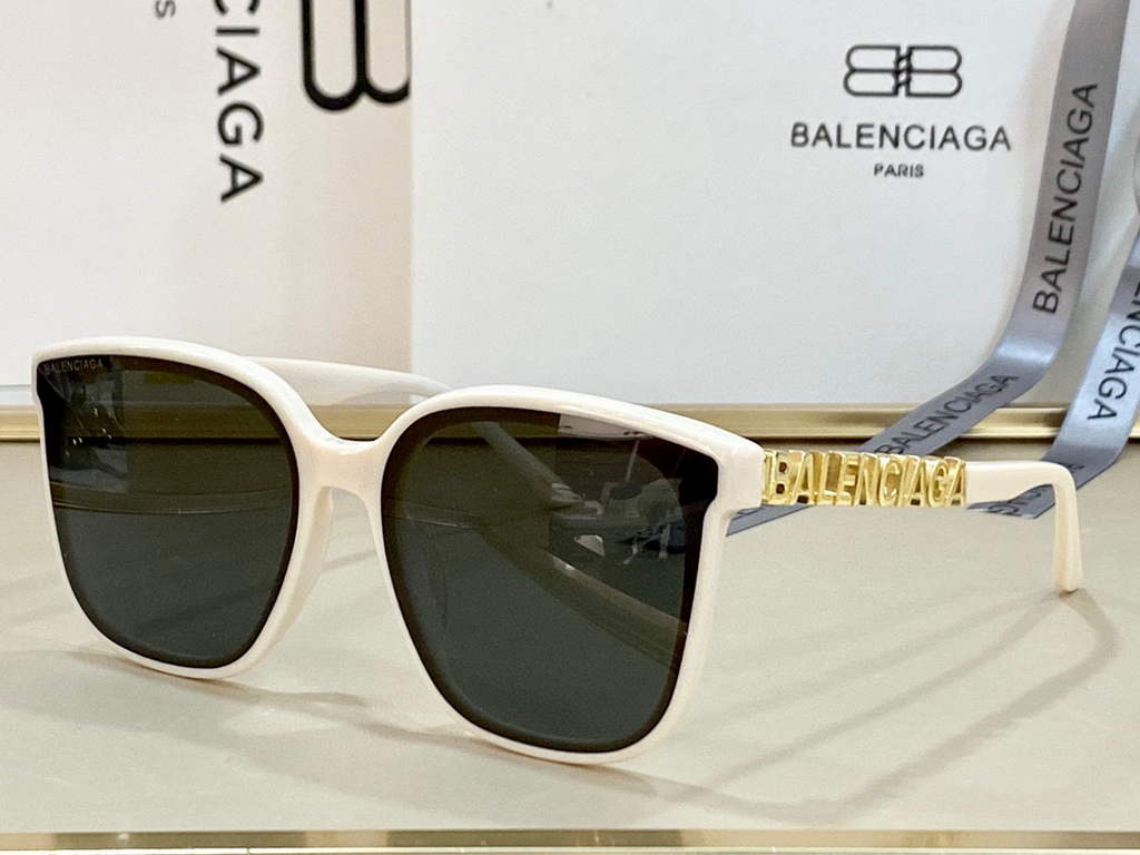 Balenciaga 628247 Dynasty Cat Sunglasses Weekend Butterfly Sunglasses B990240 - Default Title - View 1
