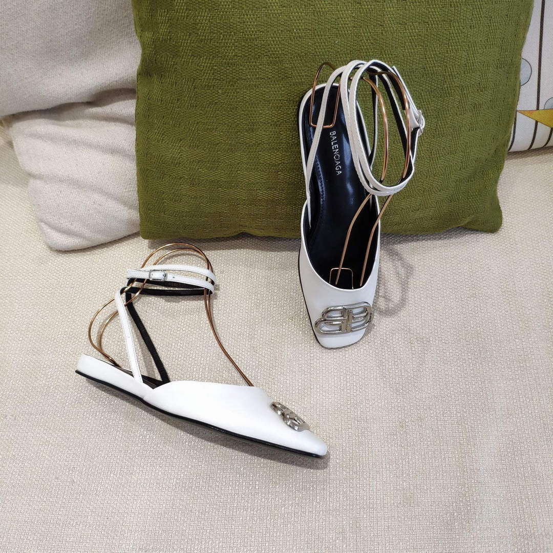 Balenciaga Women's Shoes BB Sign Sandal B77582