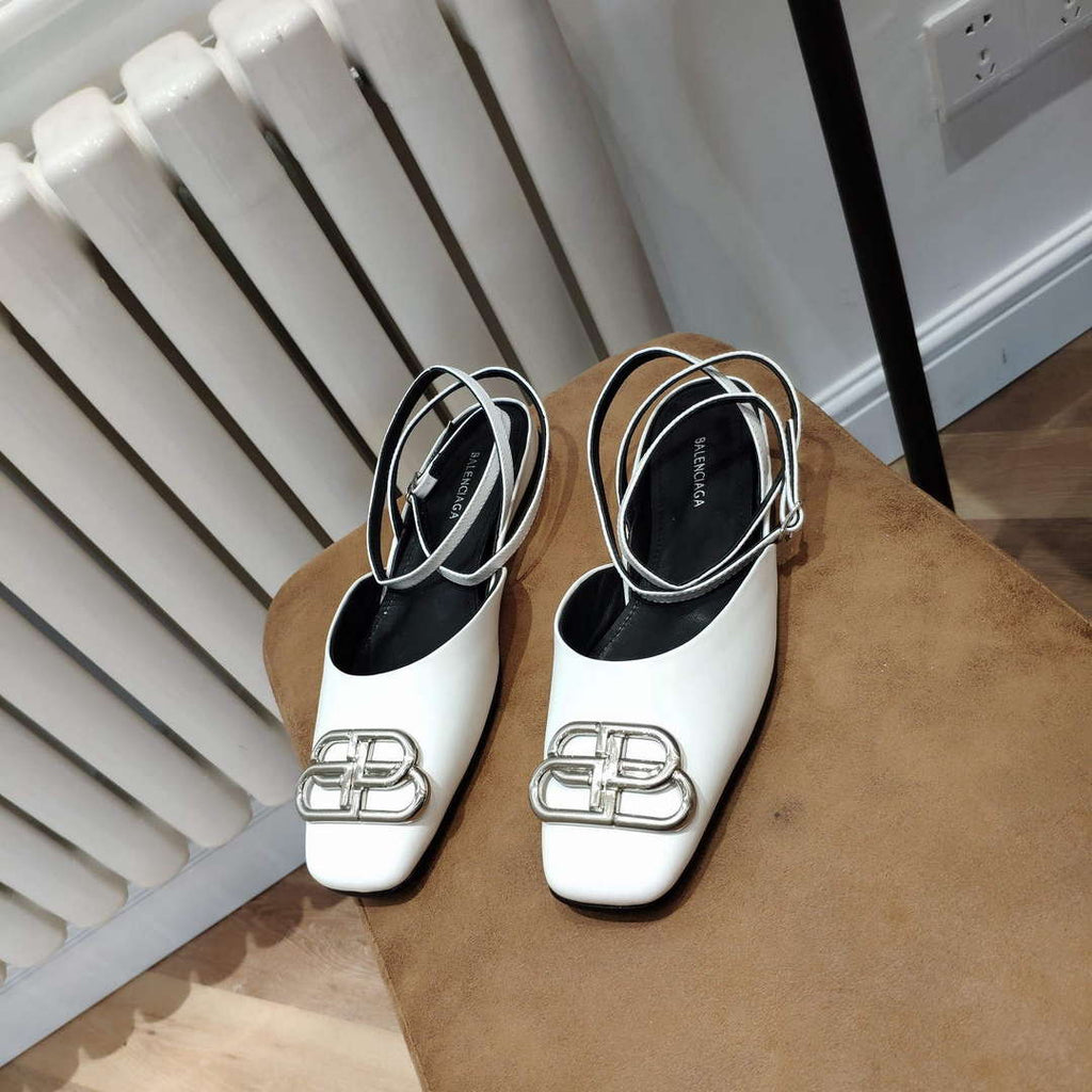 Balenciaga Women's Shoes BB Sign Sandal B77582