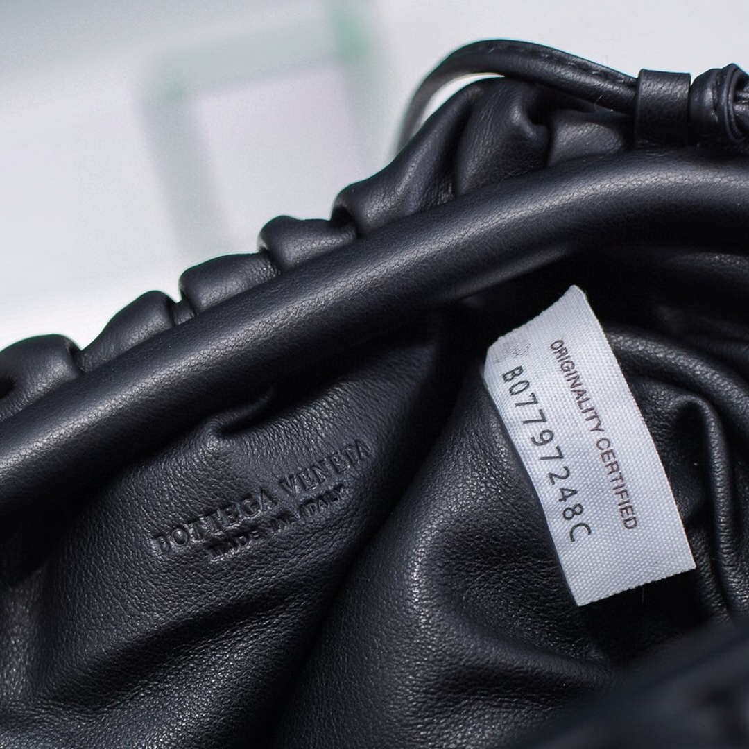 Bottega Veneta 585852 BV Mini Pouch Black Bag