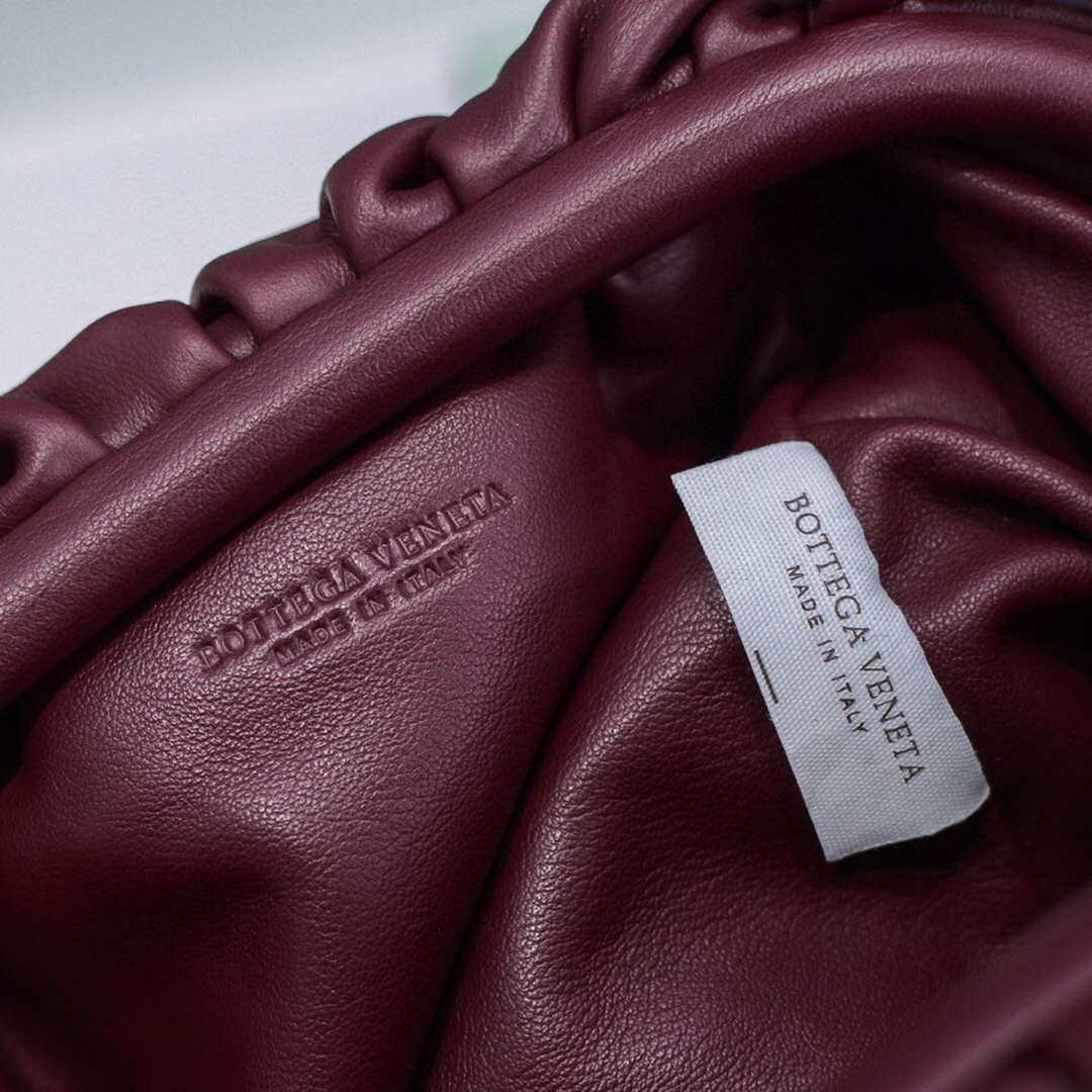 Bottega Veneta 585852 BV Mini Pouch Wine Red Bag