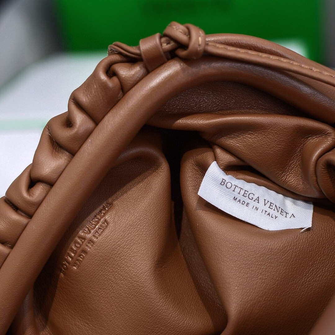 Bottega Veneta 585852 BV Mini Pouch Brown Bag - Default Title - View 6