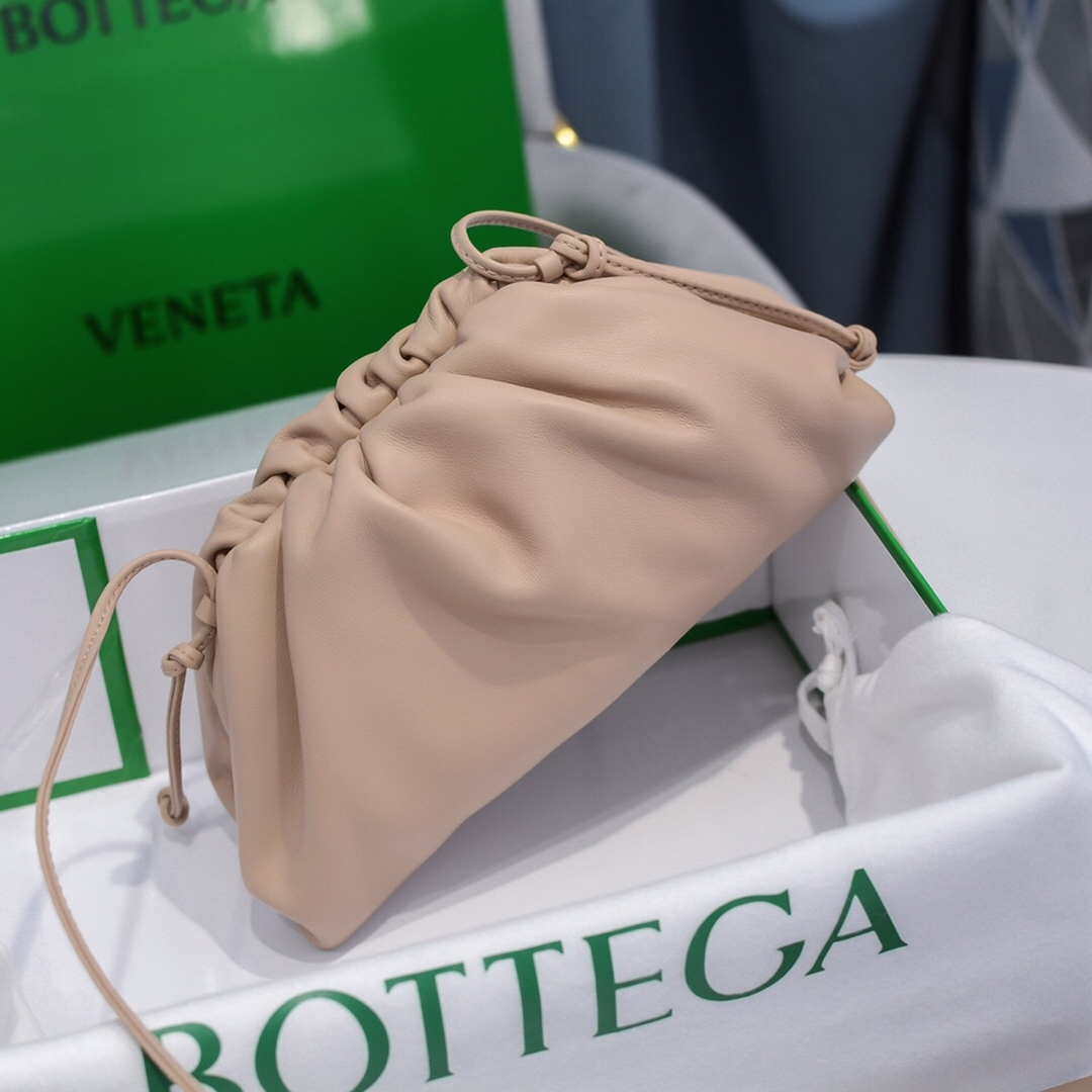 Bottega Veneta 585852 BV Mini Pouch Nude Bag - Default Title - View 1