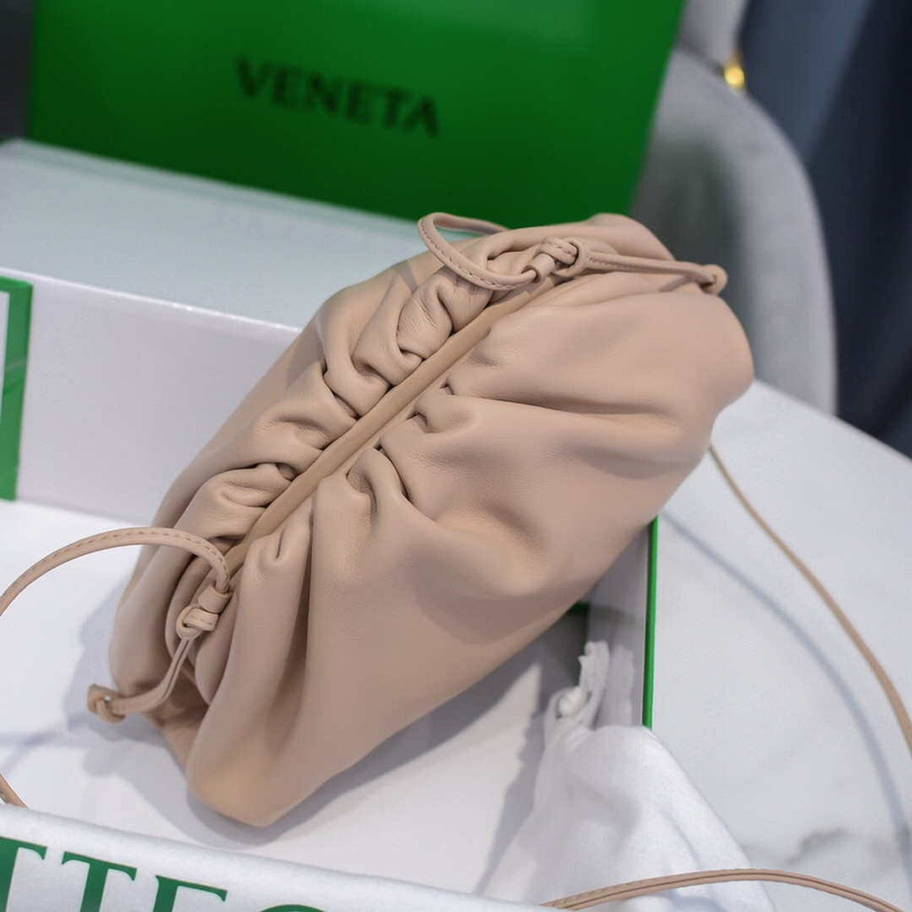 Bottega Veneta 585852 BV Mini Pouch Nude Bag