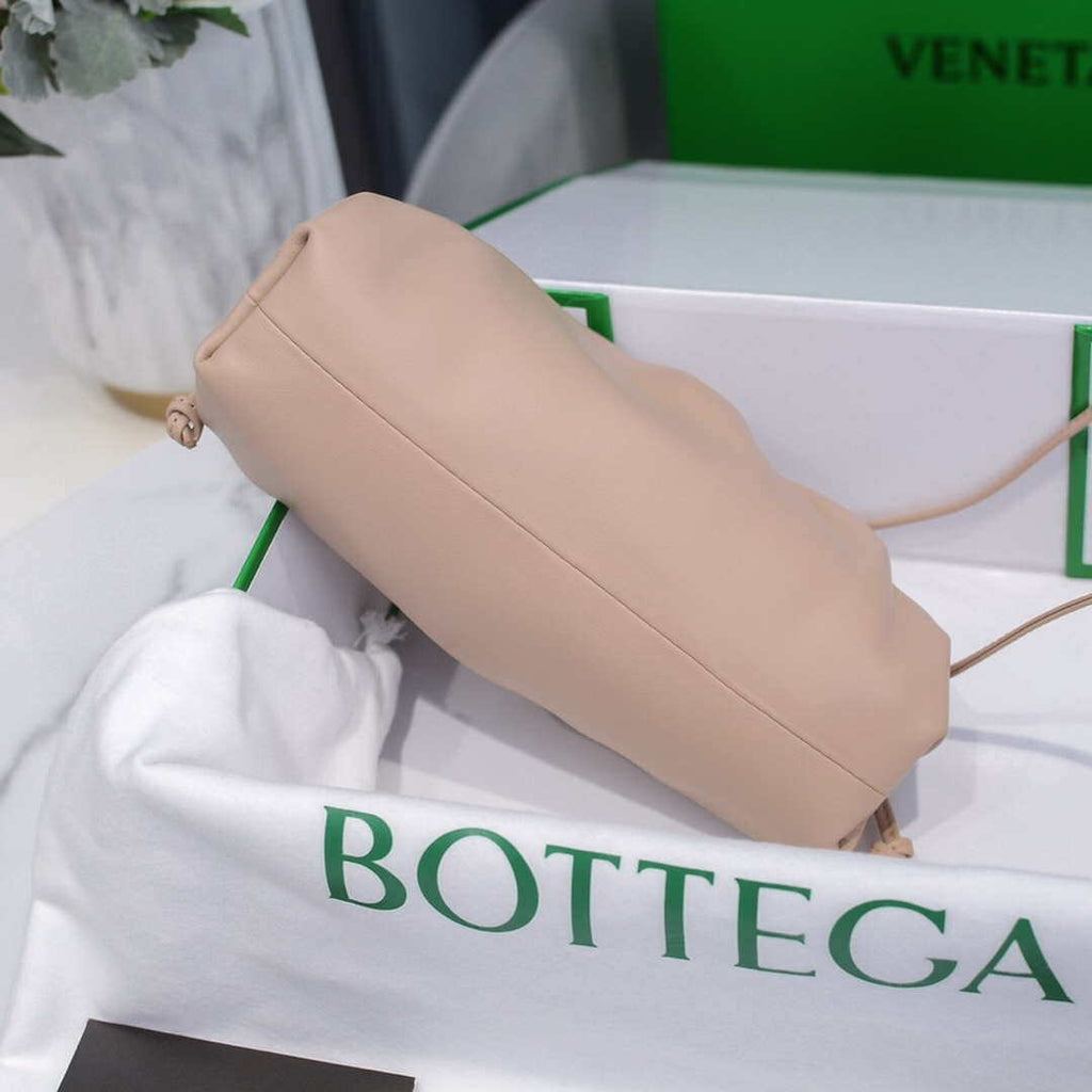Bottega Veneta 585852 BV Mini Pouch Nude Bag