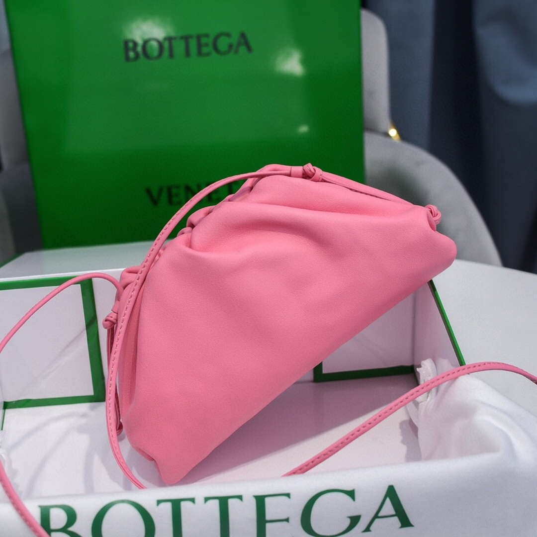 Bottega Veneta 585852 BV Mini Pouch Pink Bag