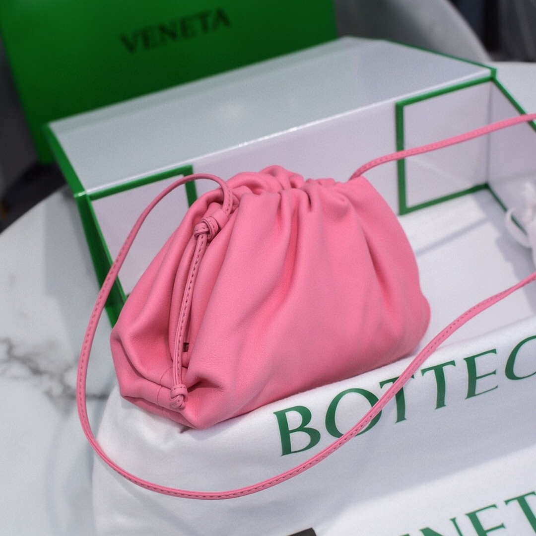 Bottega Veneta 585852 BV Mini Pouch Pink Bag