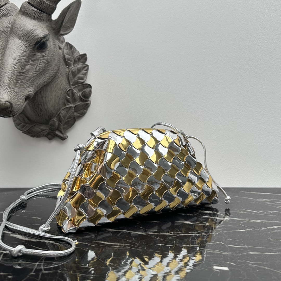 Bottega Veneta BV 585852 Mini Pouch Silver gold Bag
