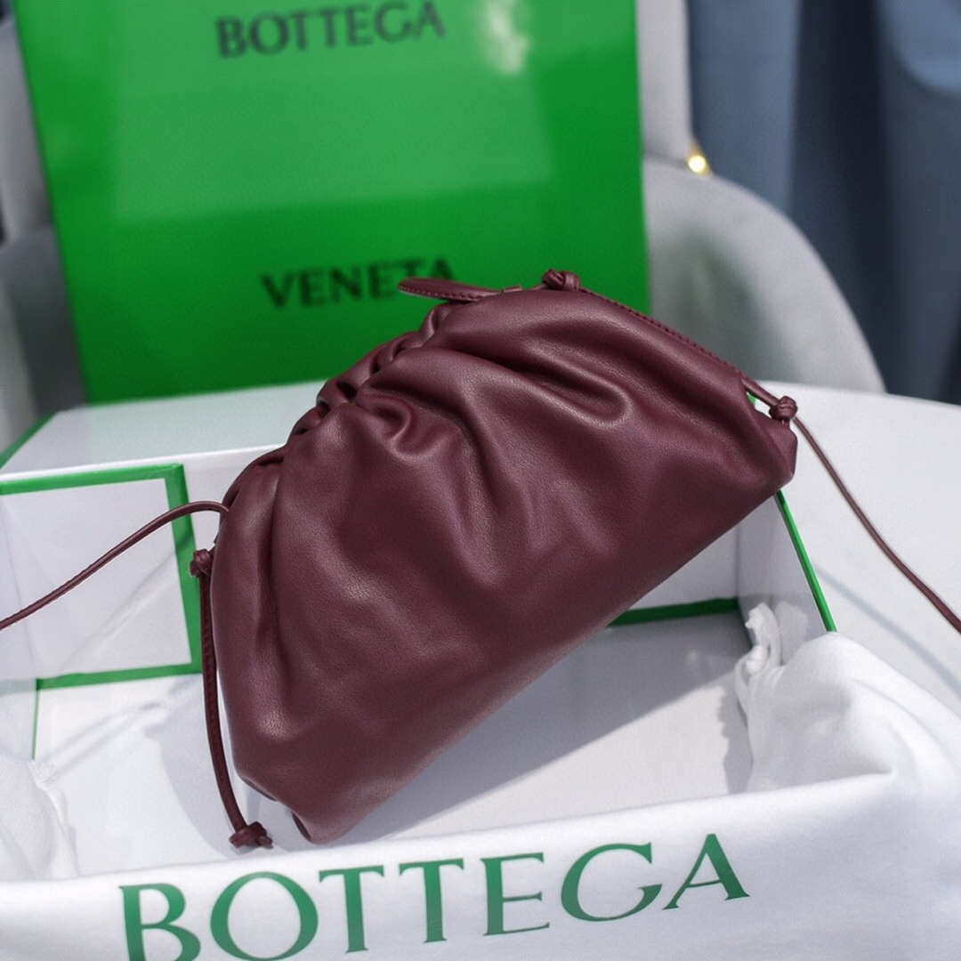 Bottega Veneta 585852 BV Mini Pouch Wine Red Bag