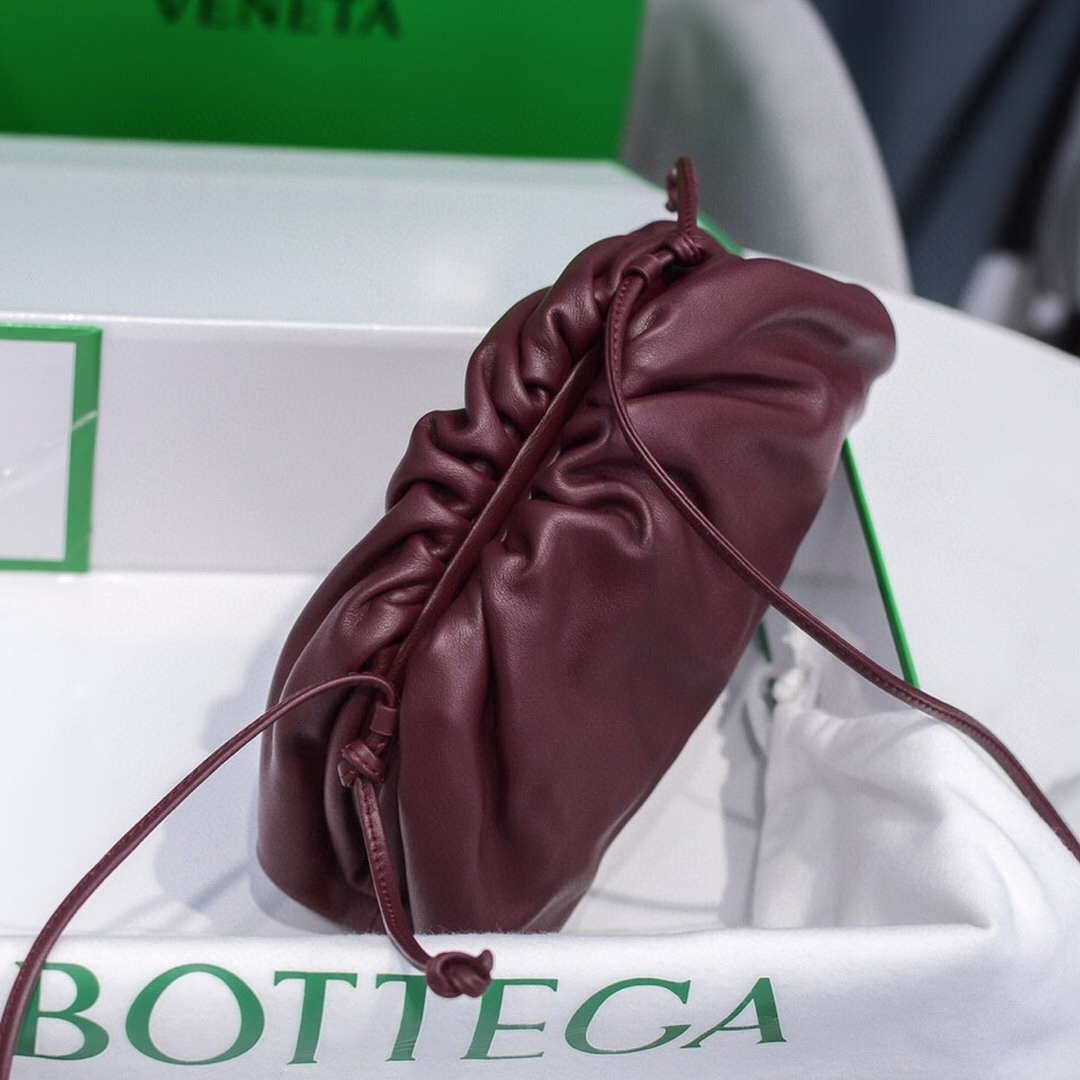 Bottega Veneta 585852 BV Mini Pouch Wine Red Bag