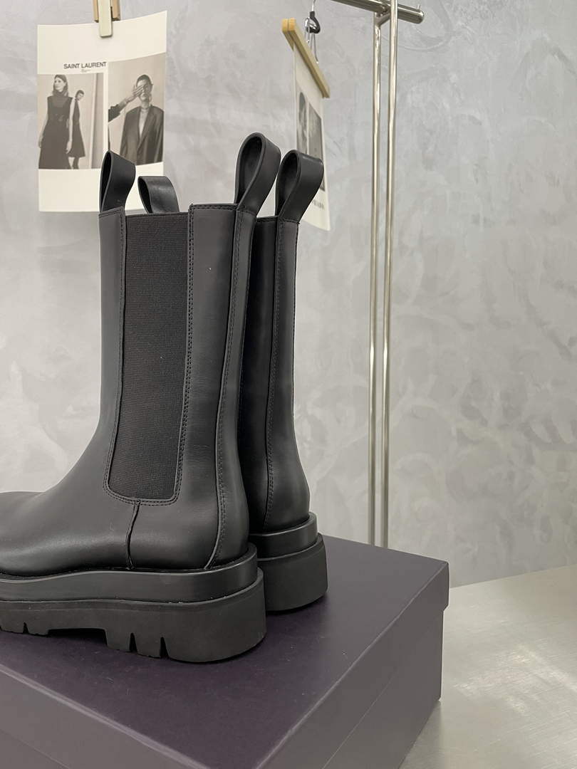 Bottega Veneta 630297VBS501445 BV Women Tire Chelsea Boot 192805