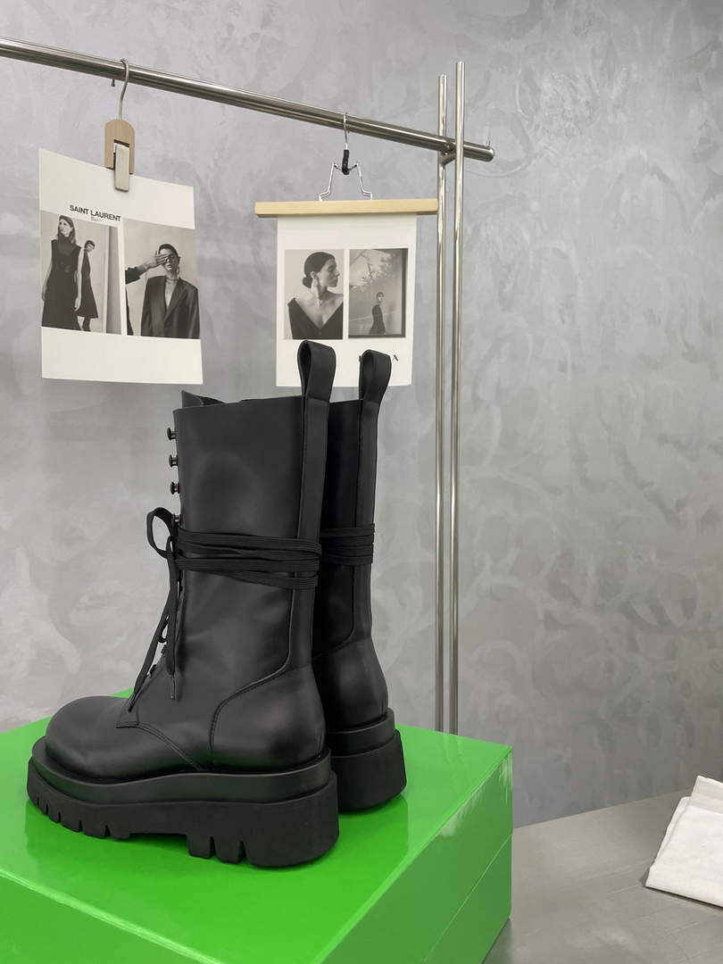 Bottega Veneta 715516VBS503381 BV Women Lug Lace-Up Boot 192809