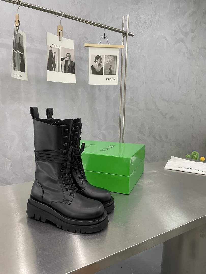 Bottega Veneta 715516VBS503381 BV Women Lug Lace-Up Boot 192809