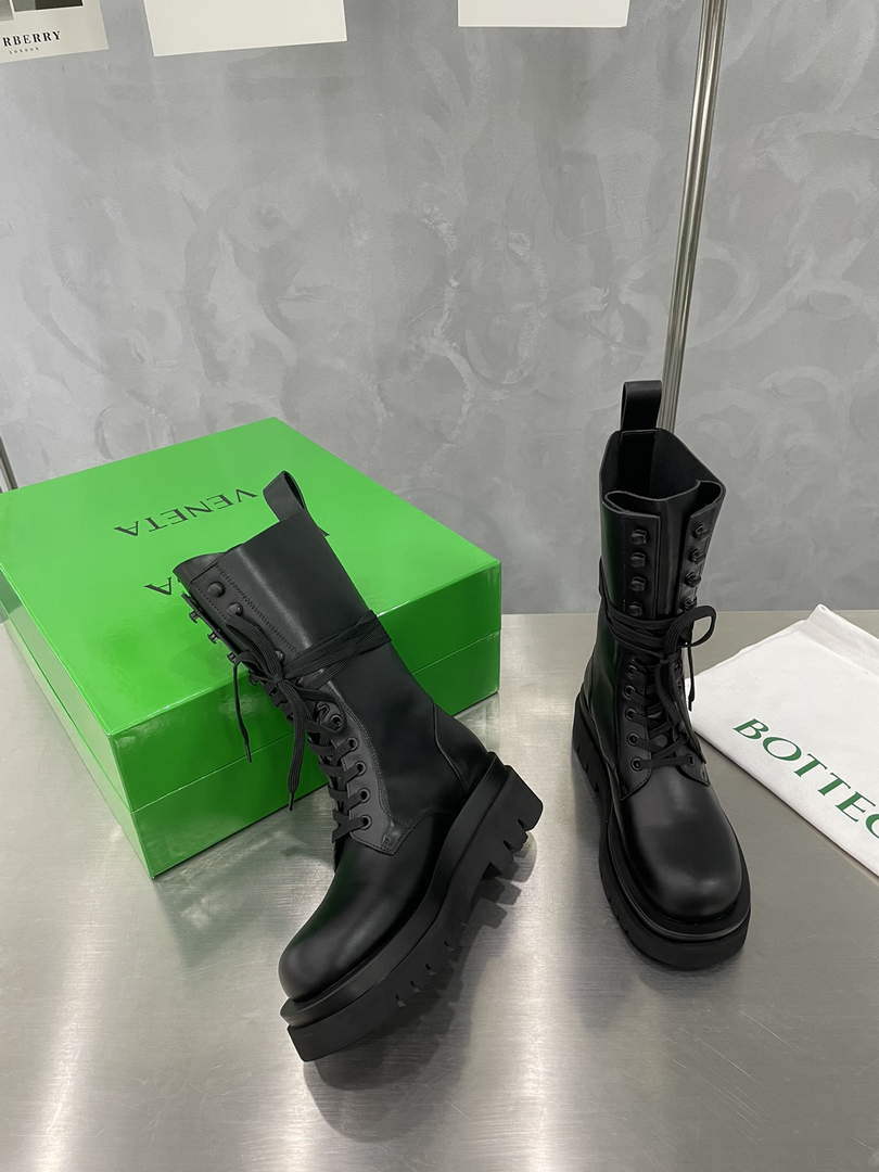 Bottega Veneta 715516VBS503381 BV Women Lug Lace-Up Boot 192809