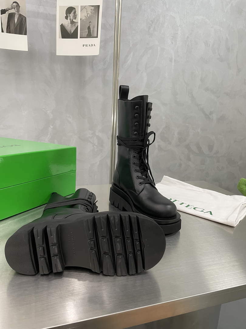 Bottega Veneta 715516VBS503381 BV Women Lug Lace-Up Boot 192809