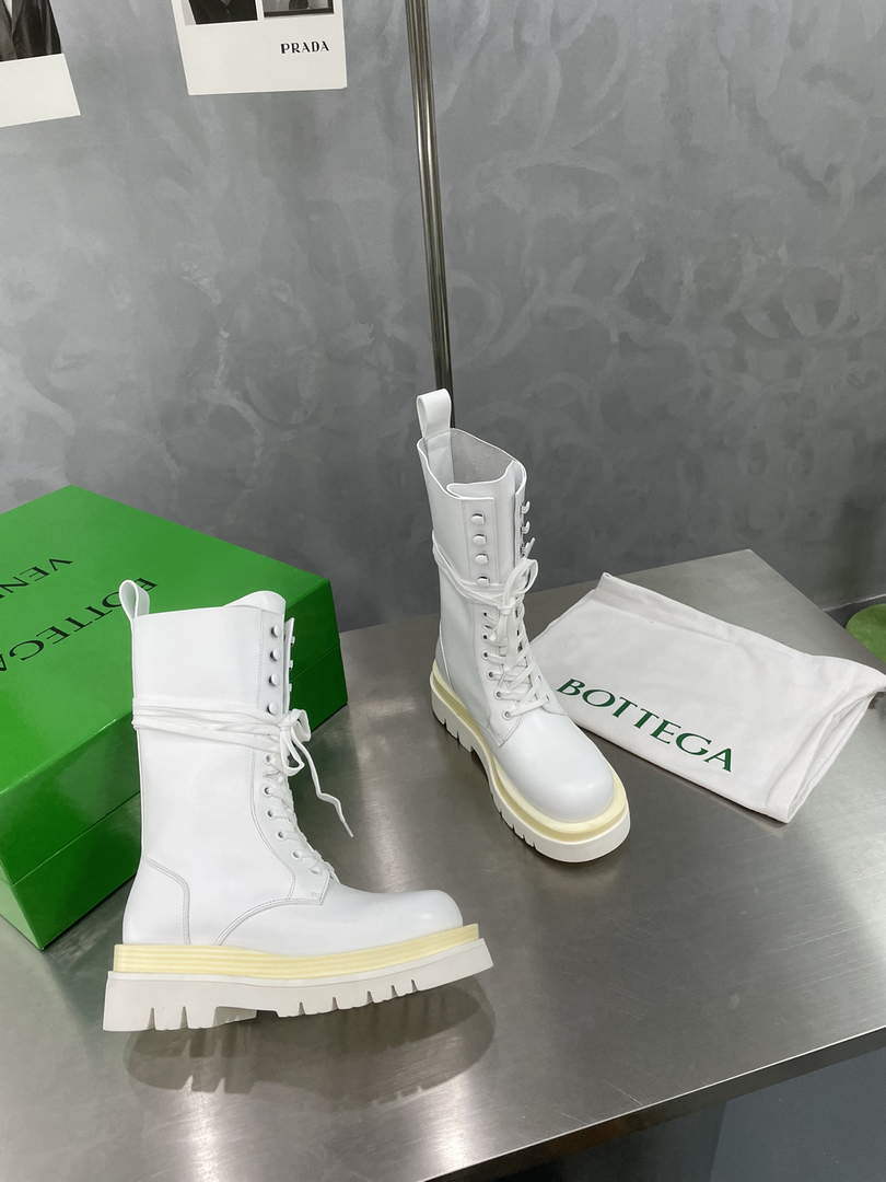 Bottega Veneta 715516VBS503381 BV Women Lug Lace-Up Boot 192810