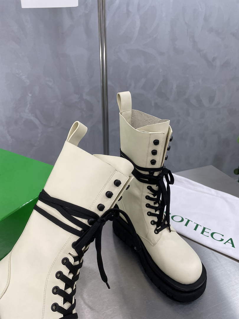 Bottega Veneta 715516VBS503381 BV Women Lug Lace-Up Boot 192811