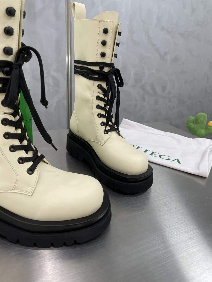 Bottega Veneta 715516VBS503381 BV Women Lug Lace-Up Boot 192811