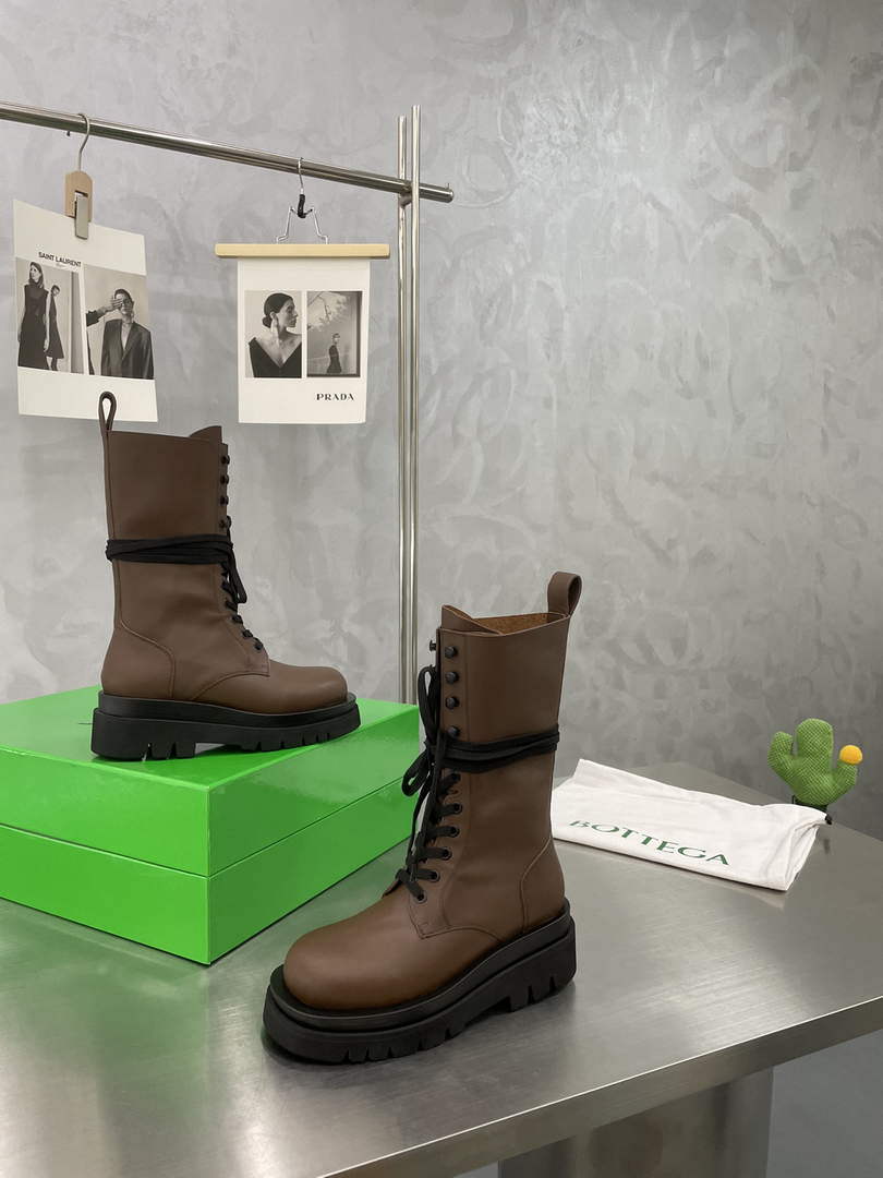 Bottega Veneta 715516VBS503381 BV Women Lug Lace-Up Boot 192812