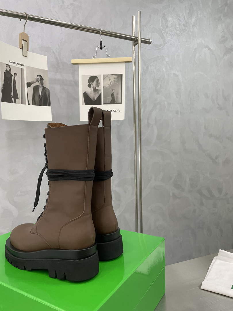 Bottega Veneta 715516VBS503381 BV Women Lug Lace-Up Boot 192812