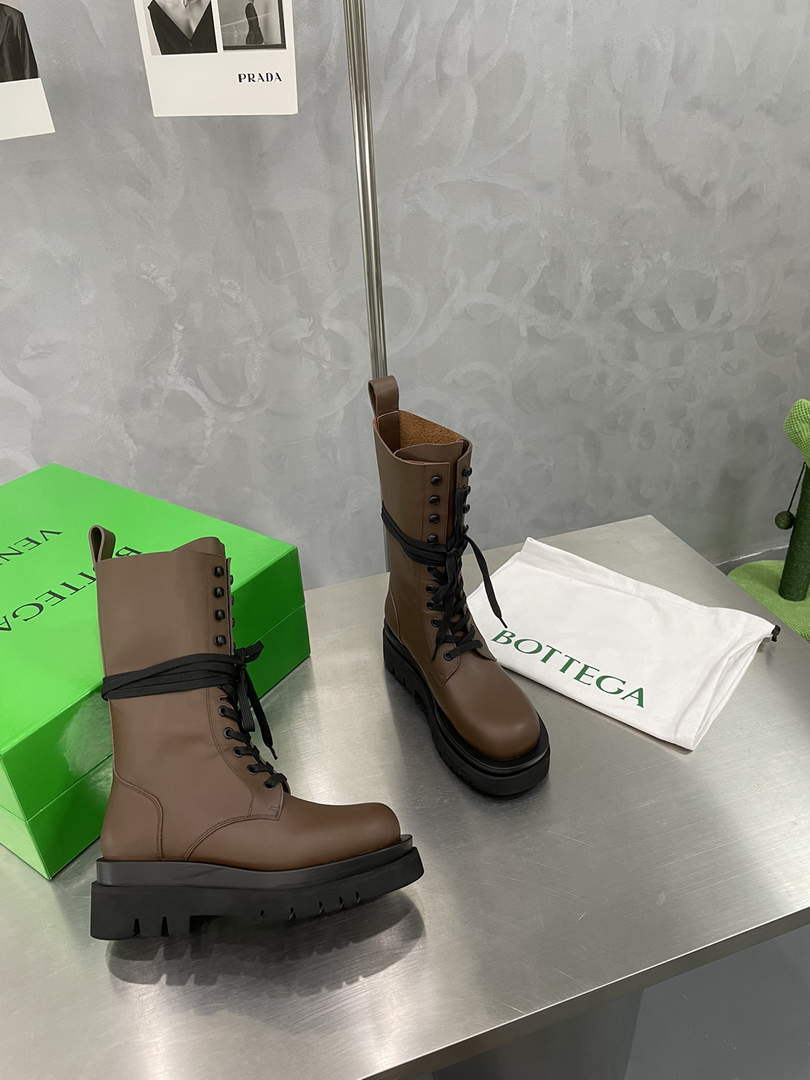 Bottega Veneta 715516VBS503381 BV Women Lug Lace-Up Boot 192812